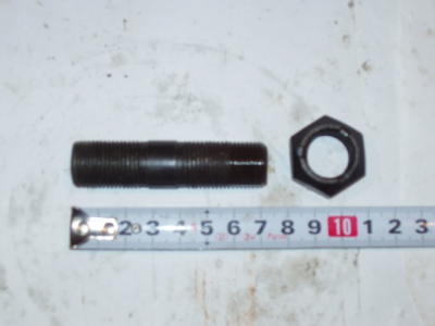 Шпилька крепления V тяги центральная с гайкой (190003871353) H2/H3 HOWO (ХОВО) 199014520227 фото 1 Нижневартовск